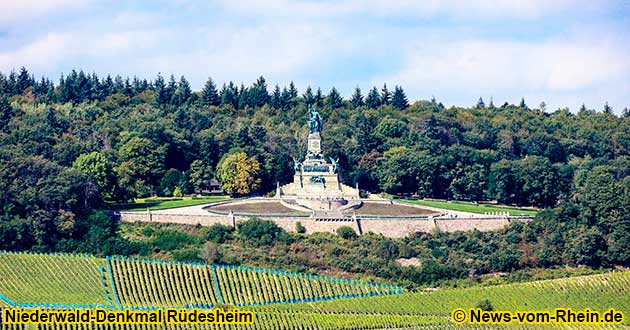 Das Niederwald-Denkmal mit dem Germania-Standbild ist das bekannteste Wahrzeichen von Rdesheim und Assmannshausen